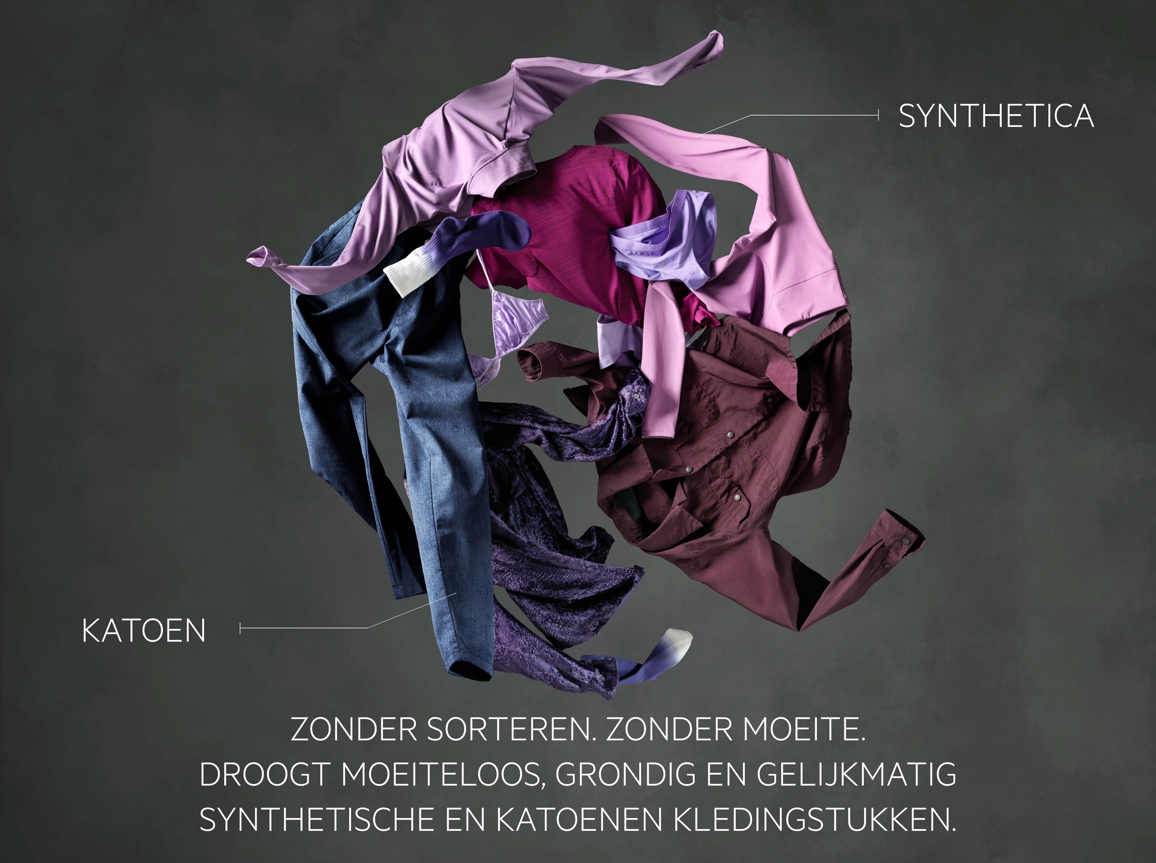 Kleding op een hoop