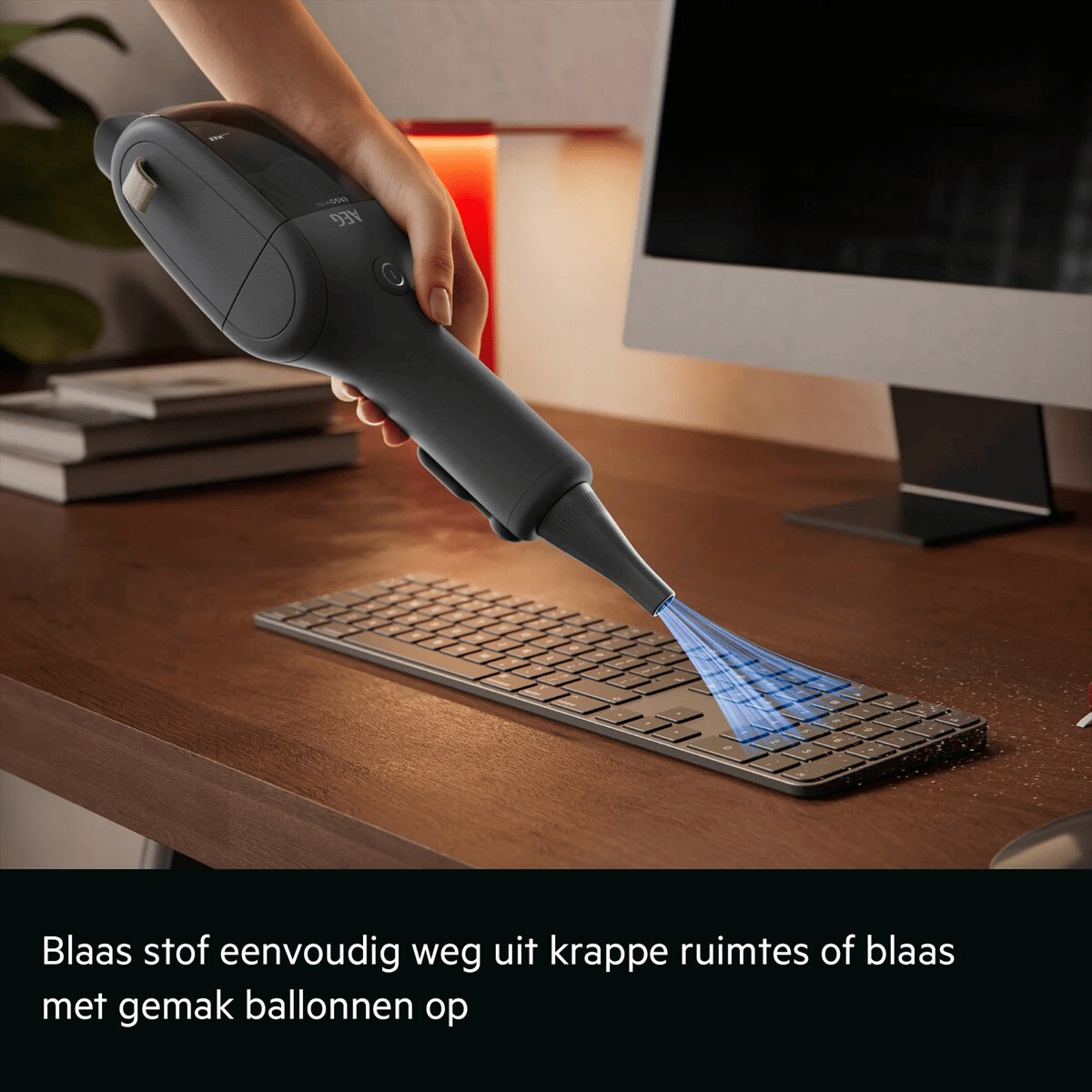 Blaas stof eenvoudig weg uit krappe ruimtes of blaas met gemak ballonnen op