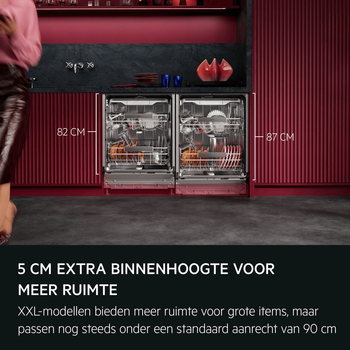 5 CM EXTRA BINNENHOOGTE VOOR MEER RUIMTE
           
            XXL-modellen bieden meer ruimte voor grote items, maar passen nog steeds onder een standaard aanrecht van 90 cm.
          
