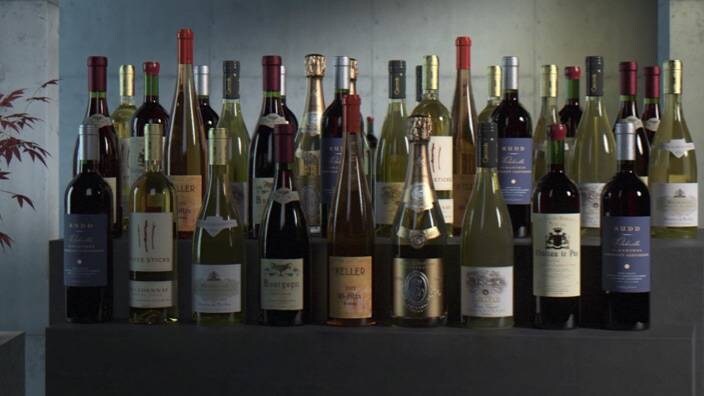 Wijnflessen op het aanrecht