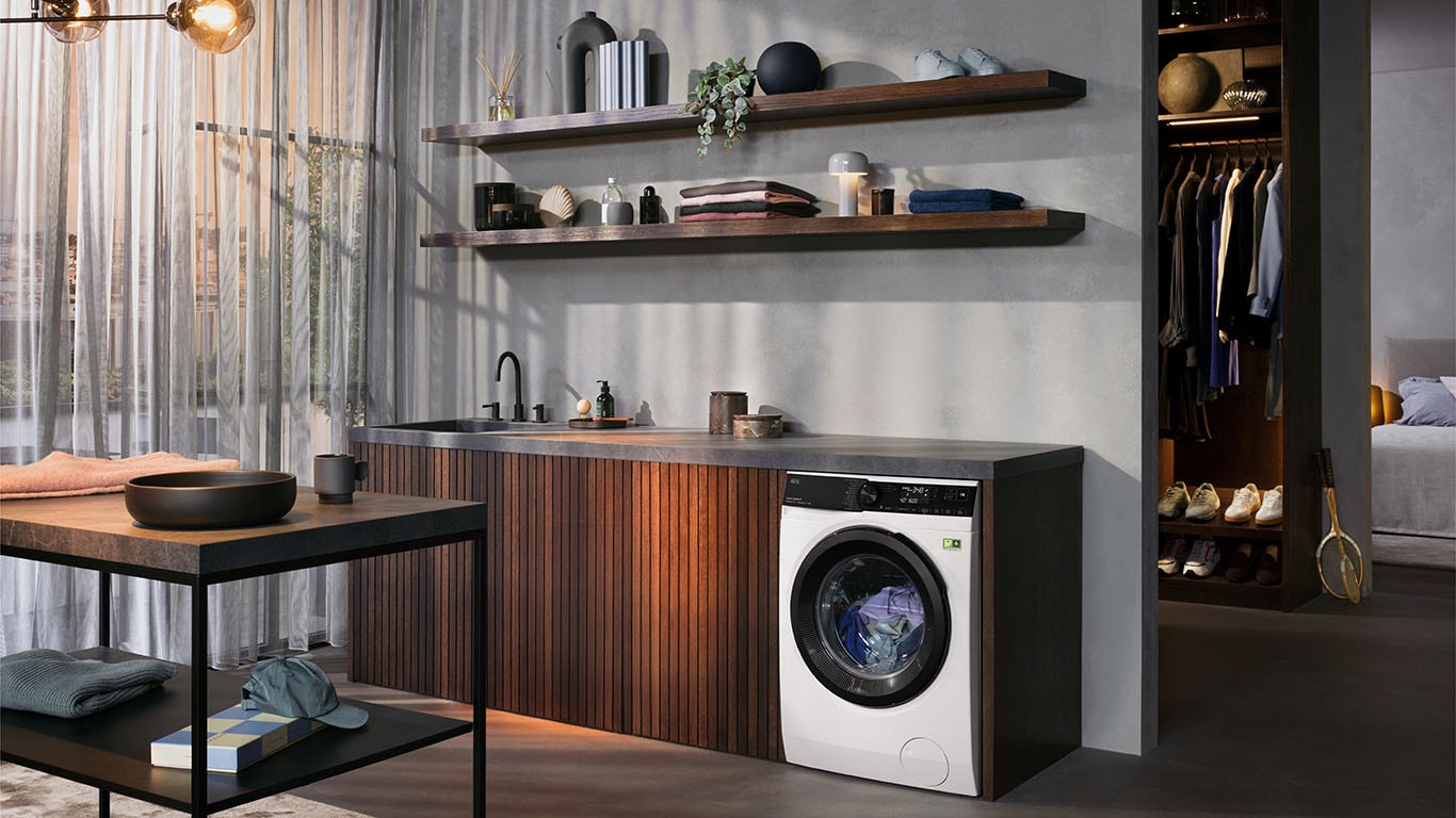 AEG wasmachine in wasruimte