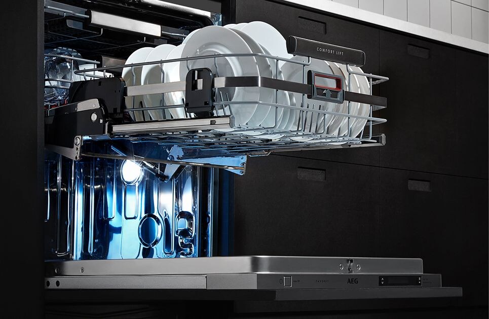 Geopende ComfortLift-afwasautomaat Geopende ComfortLift-afwasautomaat