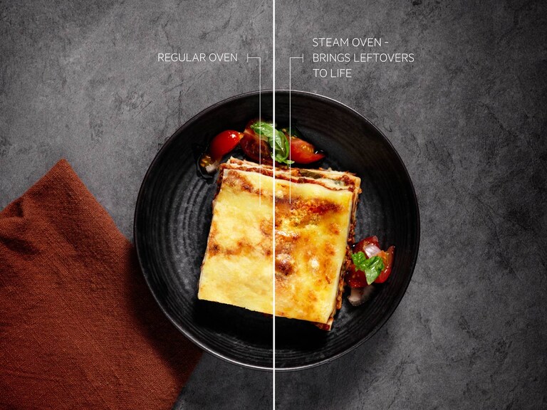 Bord met eten op verschillende manieren opgewarmd