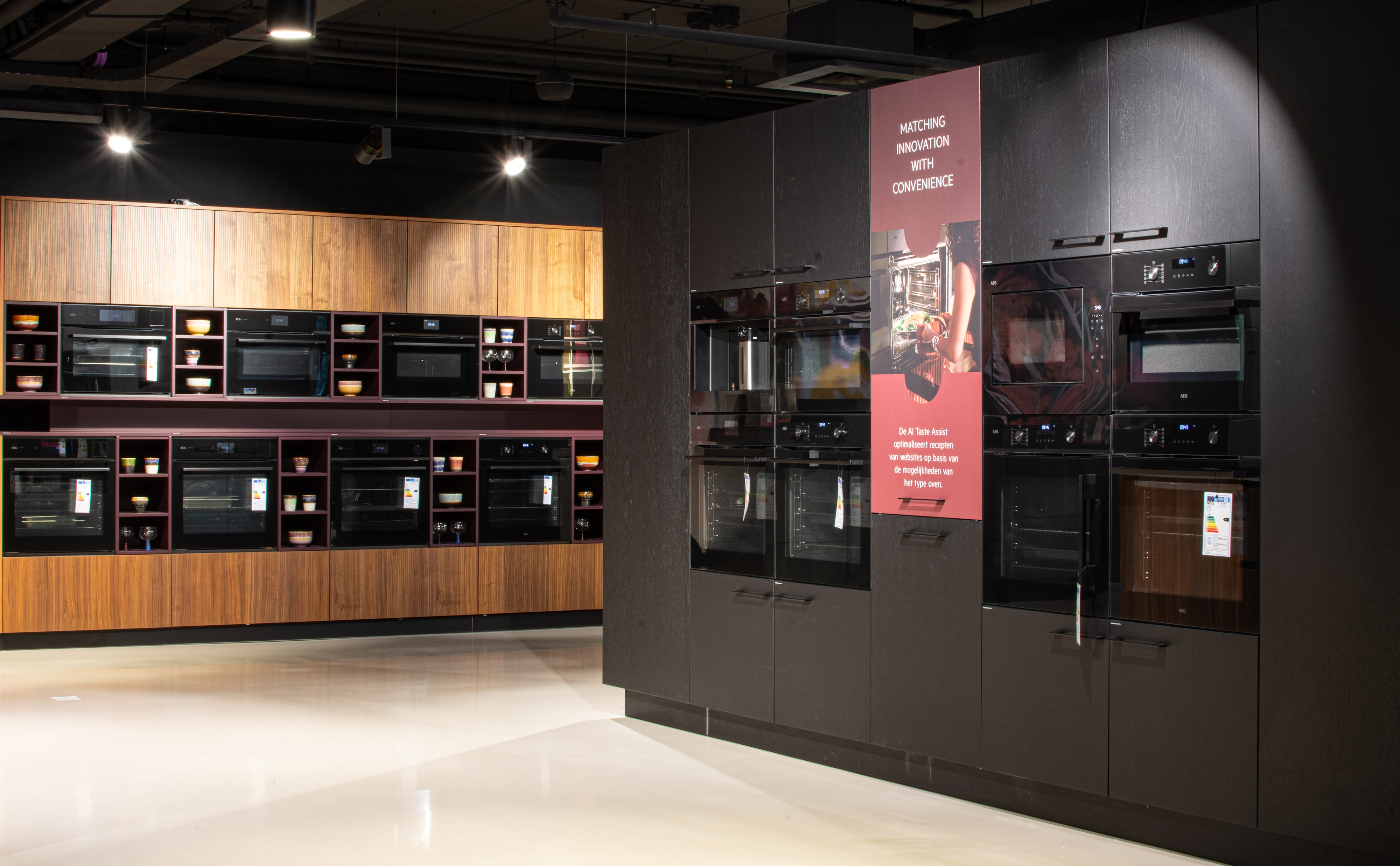 Showroom AEG - ovens 